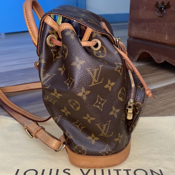 Sold - Picture 2 of 14